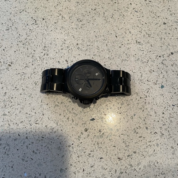 Blacked out men’s Michael Kors Watch - Picture 3 of 3